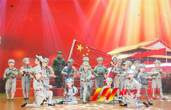 库明加抢断一条龙单臂炸筐&目前9中9 科尔紧握双拳&咧出褶子庆祝